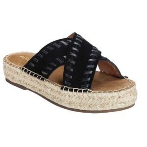 Black suede Aerosoles “Rose Gold” Flatform sandal